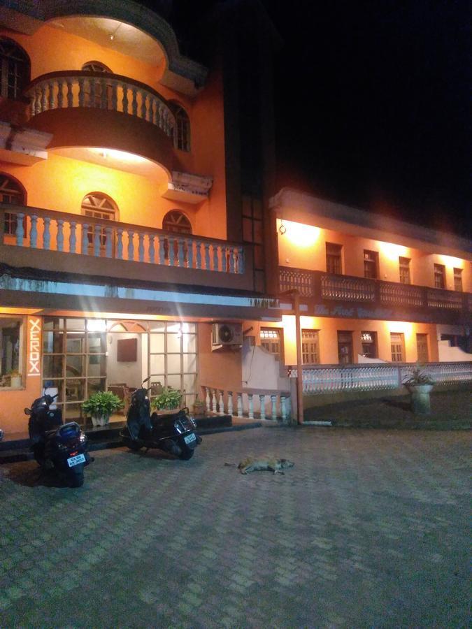 Palm Grove Hotel Cavelossim Exterior photo